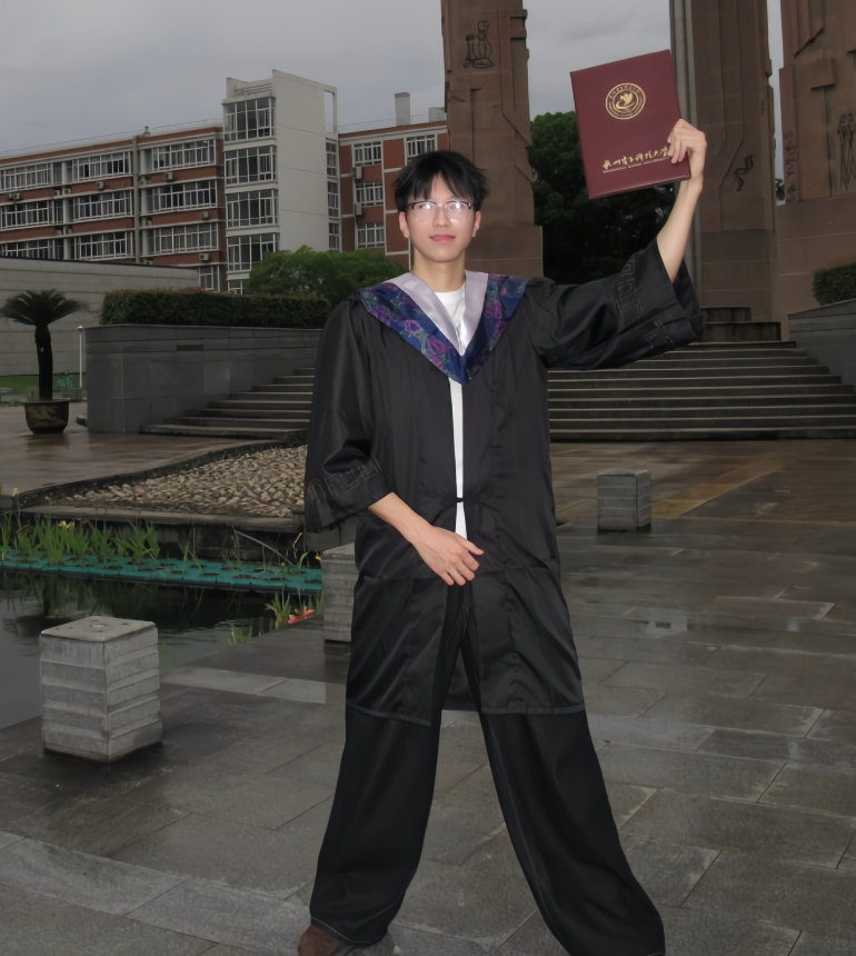 邵俊逸&&2026级&&本科就读于杭州电子科技大学统计学专业。擅长Web后端开发技术。目前研究方向为边缘计算、智能体服务。