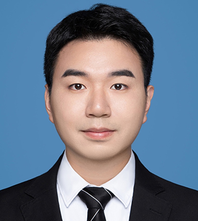 崔阳光&&上海大学&&博士，讲师，硕导。毕业于华东师范大学计算机科学与技术学院，2023年进入上海大学计算机学院，主要研究方向为联邦学习、边缘智能、模型优化、多模态学习等。